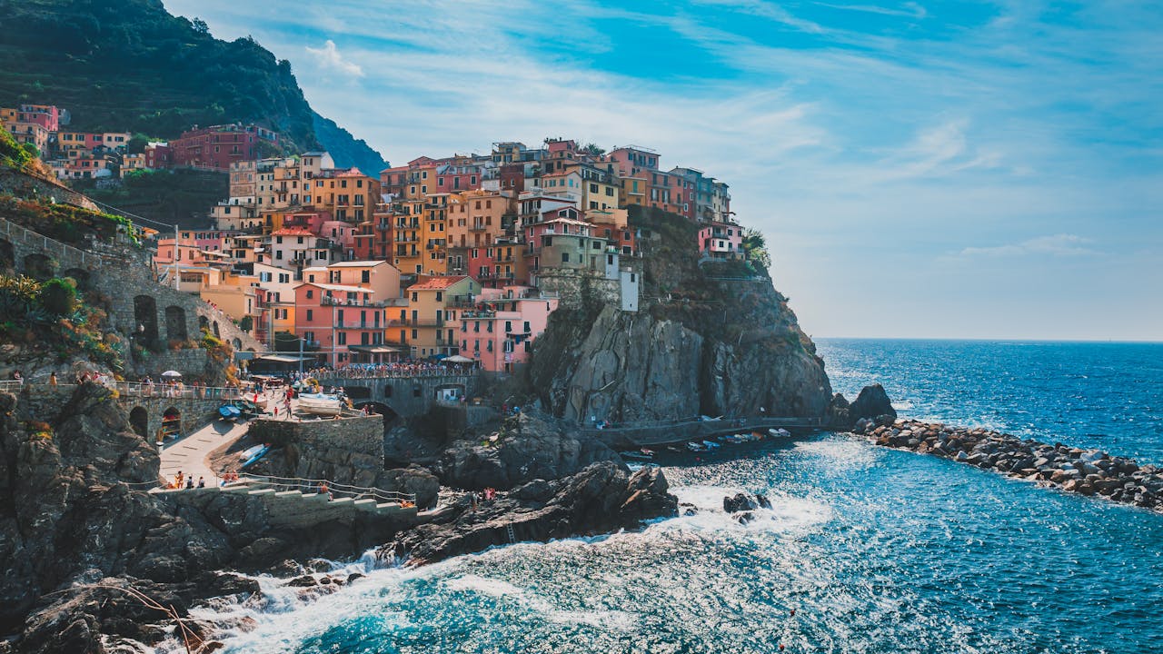 Exploring Italy’s Cinque Terre by Train- A 3-Day Coastal Itinerary